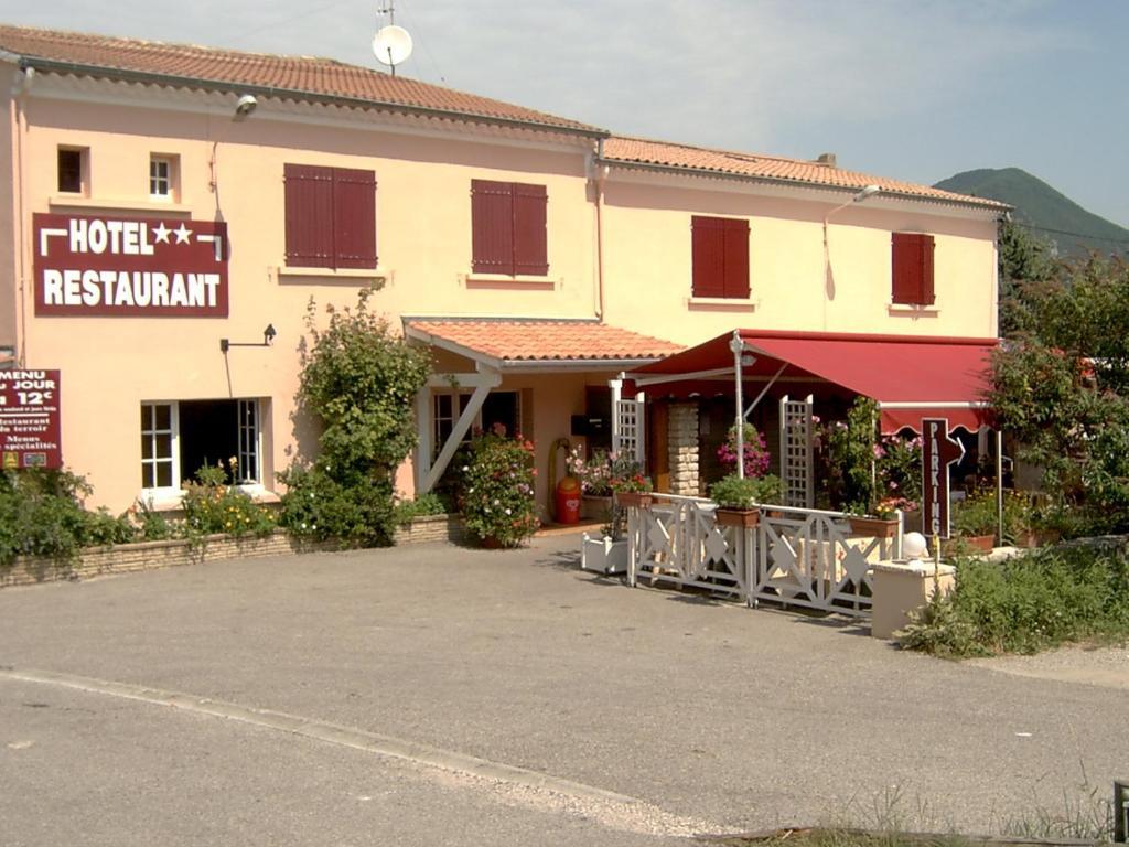 Logis Hotel Le Relais Du Serre Dieulefit Exteriér fotografie