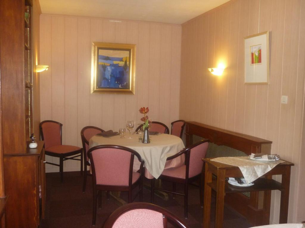 Logis Hotel Le Relais Du Serre Dieulefit Exteriér fotografie